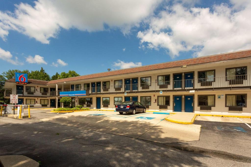 Motel 6-Camp Springs DC - South Camp Springs - image 2