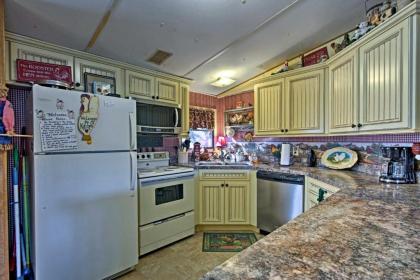 Waterfront House with Private Dock on Lake Eufaula! - image 7