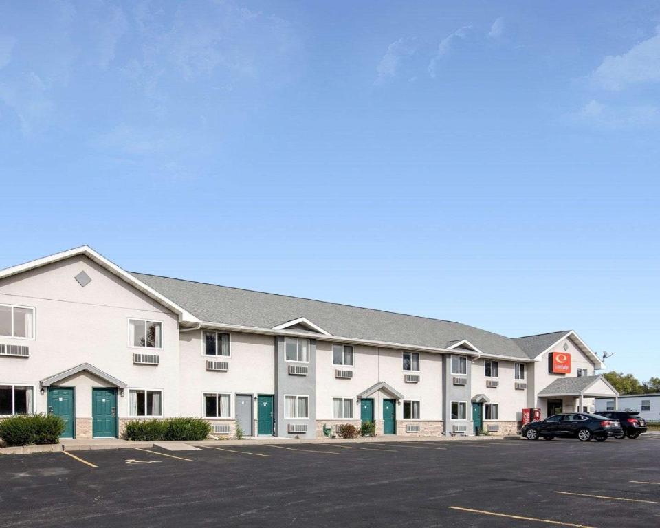 Econo Lodge Inn & Suites Canandaigua - main image