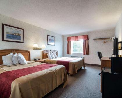Econo Lodge Inn & Suites Canandaigua - image 2