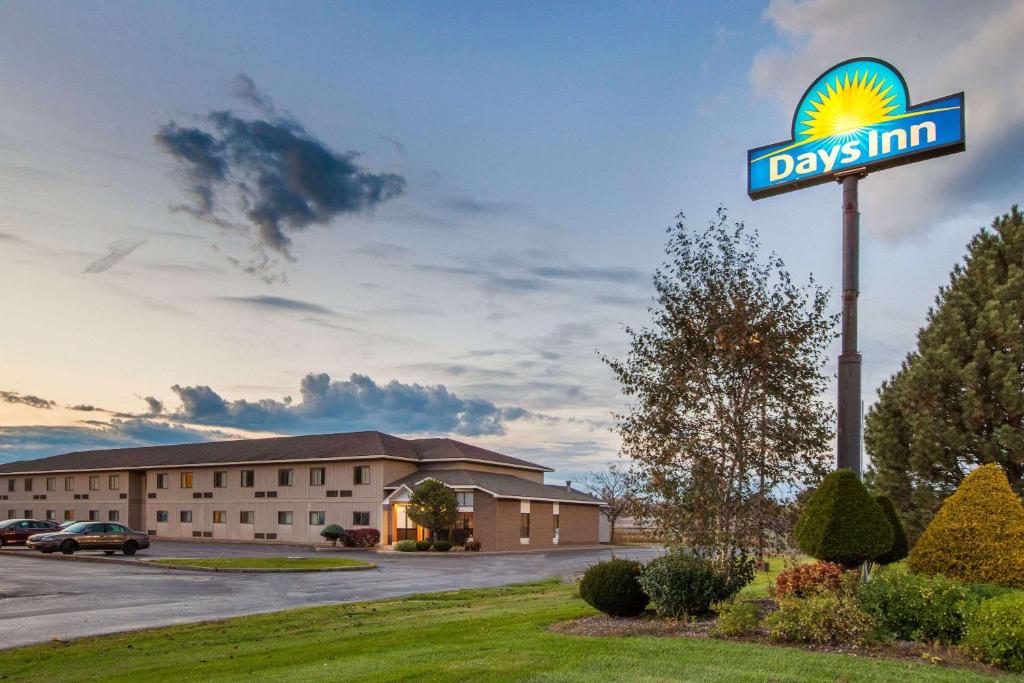 Days Inn by Wyndham Canastota/Syracuse - main image