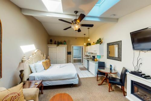 Sandals Inn | Spa Suite - image 2