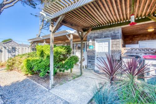 Sandals Inn | Oceanside Cabana - main image