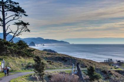 Beaches Inn | Puffins Place Cabana - image 5