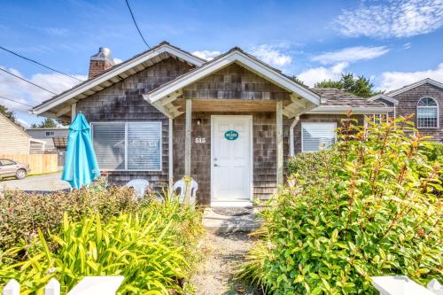 Beaches Inn | Buccaneer Bay Bungalow - main image