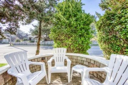 Beaches Inn Townhomes - image 3