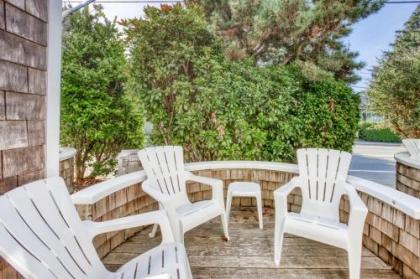 Beaches Inn Townhomes - image 4