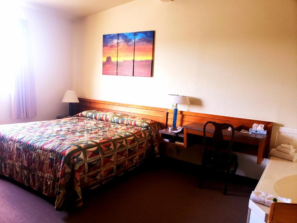 Grand Staircase Inn - image 2