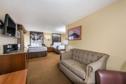 Super 8 by Wyndham Canon City - image 11