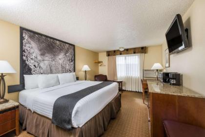 Super 8 by Wyndham Canon City - image 2