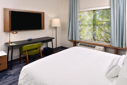 Fairfield Inn & Suites by Marriott Canton - image 11