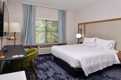 Fairfield Inn & Suites by Marriott Canton - image 13