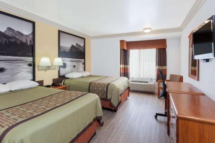 Super 8 by Wyndham Santa Clarita/Valencia - image 13