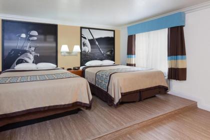 Super 8 by Wyndham Santa Clarita/Valencia - image 2
