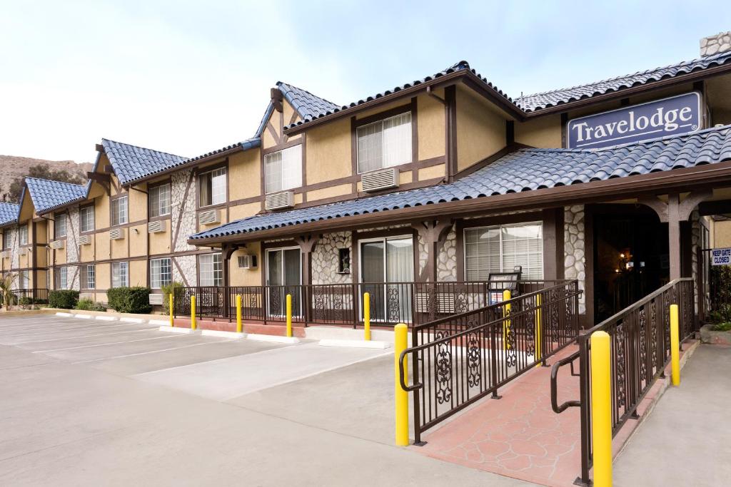 Travelodge by Wyndham Santa Clarita/Valencia - main image