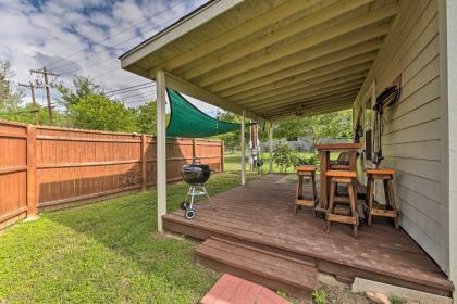 Pet-Friendly Canyon Lake Cottage Fish and Boat - image 13