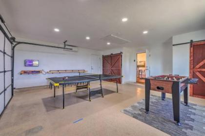 La Paloma Home with Game Room about 3 Mi to Lake - image 2
