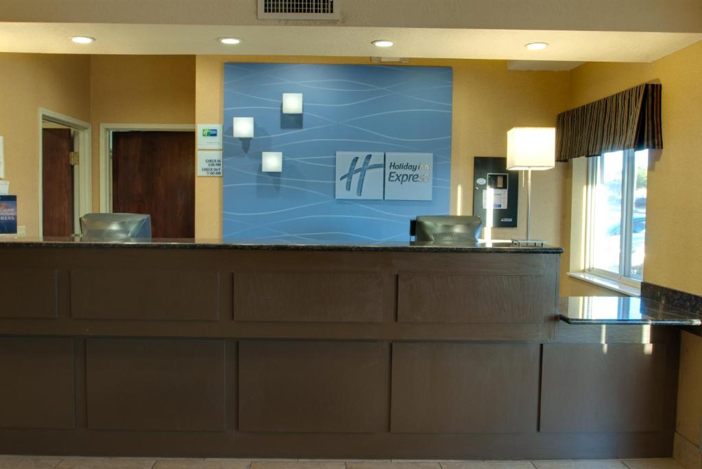 Holiday Inn Express - Canyon an IHG Hotel - image 4