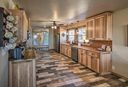 Renovated Home Overlooking Palo Duro Canyon! - image 10