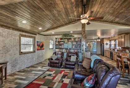 Renovated Home Overlooking Palo Duro Canyon! - image 4