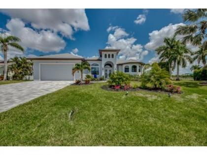 Villa Lake Kennedy   Roelens Vacations Cape Coral