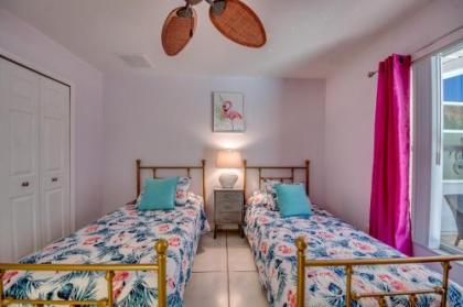 Villa Sip N Dip   Roelens Vacations Cape Coral Florida