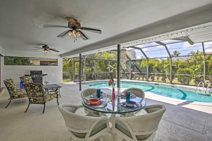 Coastal Retreat with Backyard Oasis 4mi to Dwtn Cape Coral