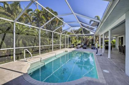 Sunny Escape with Pool Table By Shops and Dining Cape Coral