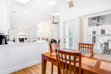Four Mile Cove Paradise - image 11