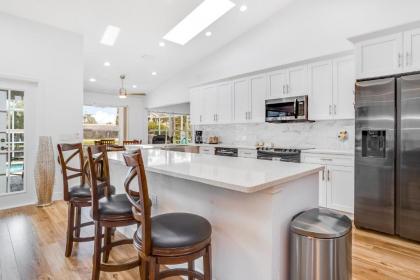 Four Mile Cove Paradise - image 9