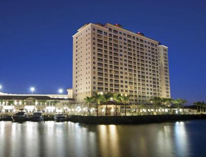 Luxurious Cape Coral Suite with on site marina   3 Nights   One Bedroom #1 Florida