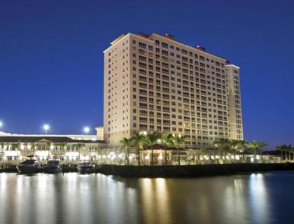 Luxurious Cape Coral Suite with on site marina   One Bedroom Suite #1