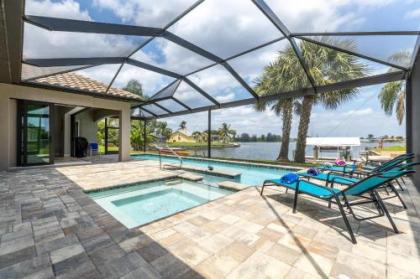 Custom Heated Pool Kayaks Bikes  Spectacular Views   Villa Lakeside Oasis   Roelens Vacations Florida