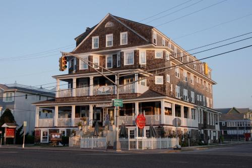 Hotel Macomber - main image