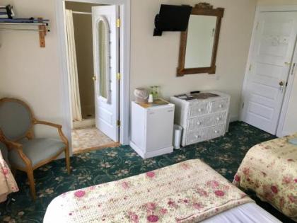 Hotel Macomber - image 5