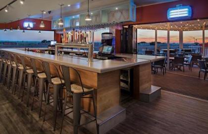 Montreal Beach Resort - image 4