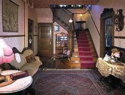 Captain Mey's Inn - image 3