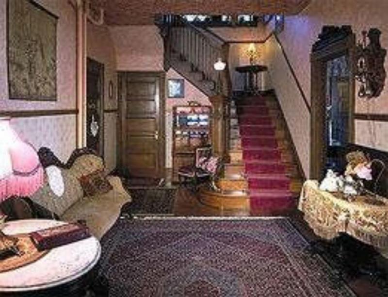 Captain Mey's Inn - image 3