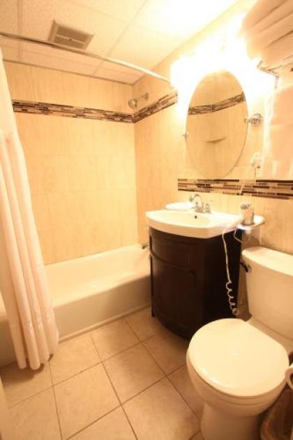 Colton Court Motor Inn - image 2