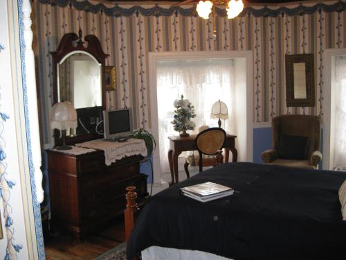 Angel of the Sea Bed and Breakfast - image 5