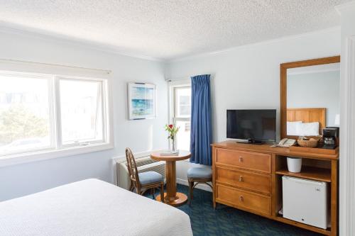 Sea Crest Inn - image 3