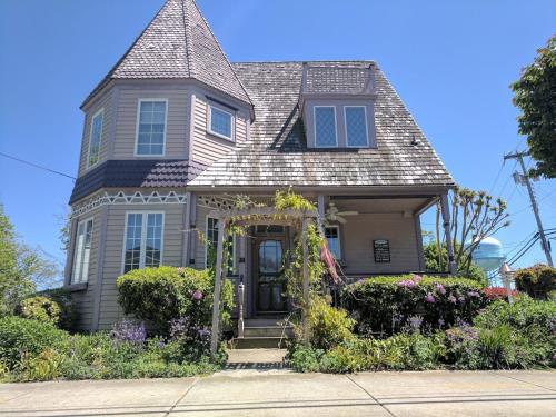 Inn at the Park - image 4