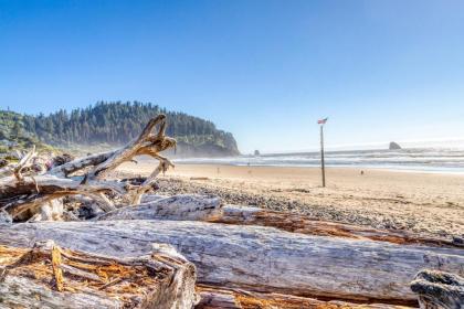 Cape Meares Overlook - image 7