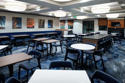 Fairfield Inn & Suites Santa Cruz - Capitola - image 12