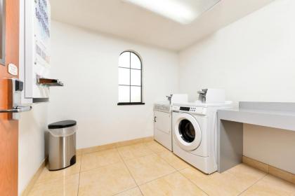 Fairfield Inn & Suites Santa Cruz - Capitola - image 13