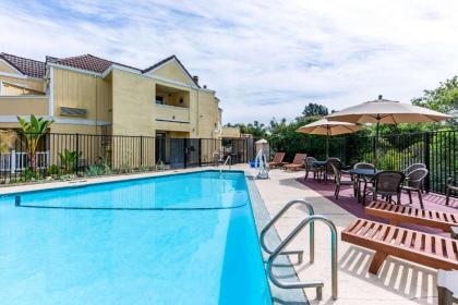 Quality Inn & Suites Capitola - image 10