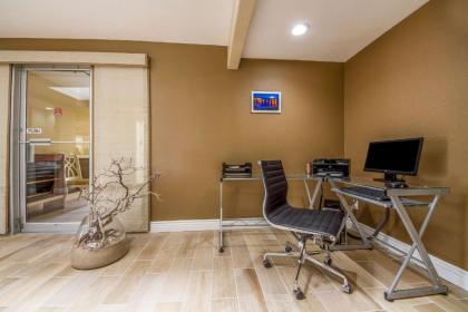 Quality Inn & Suites Capitola - image 12