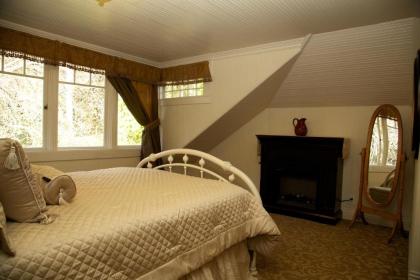 Monarch Cove Inn - image 6