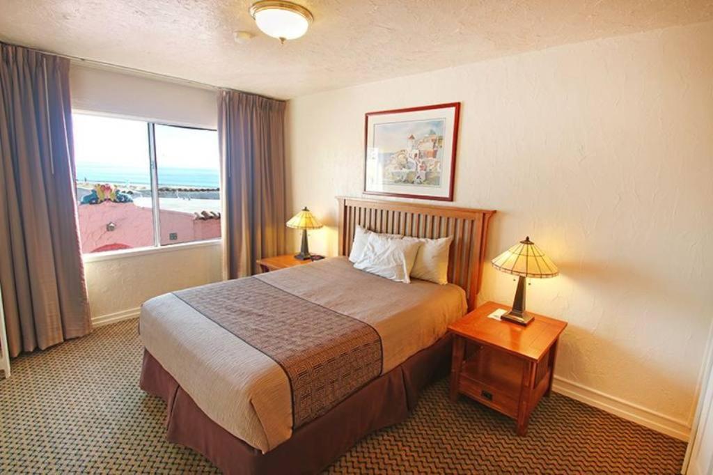 Capitola Venetian Hotel - image 2