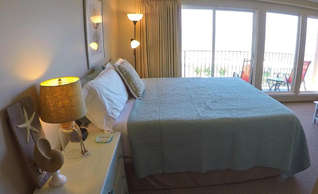 Capitola Beach Suites - image 5